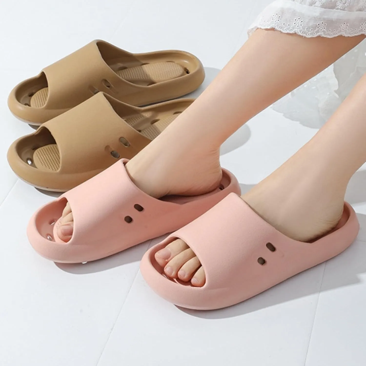 Bath Slippers Lightweight Beach Sandals Soft Sole Open Toe Non Slip Summer Bathroom Indoor House Slippers with Drain Holes