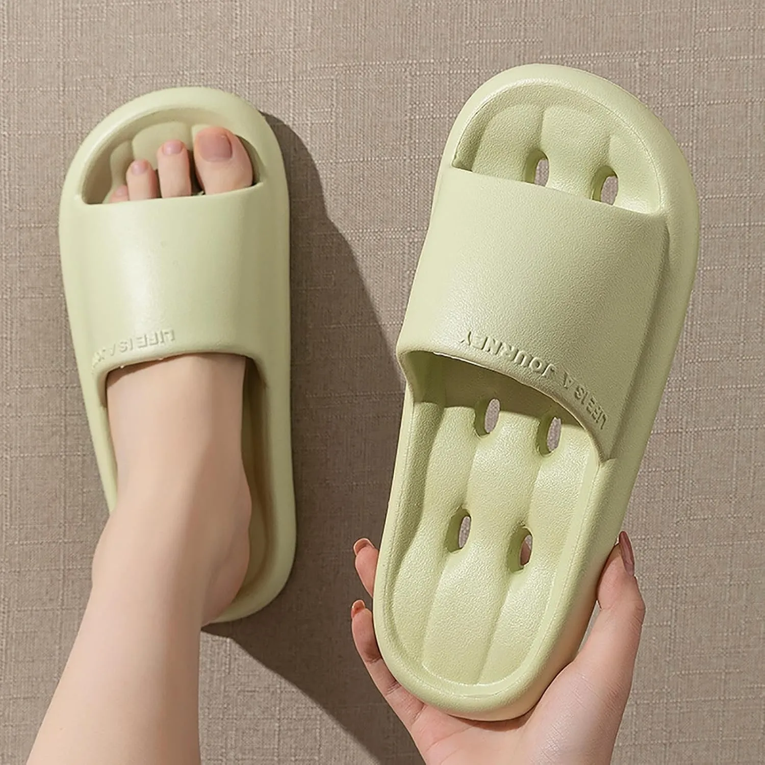 Bath Slippers Lightweight Beach Sandals Soft Sole Open Toe Ultra Comfort Recovery Pillow Slippers Slides