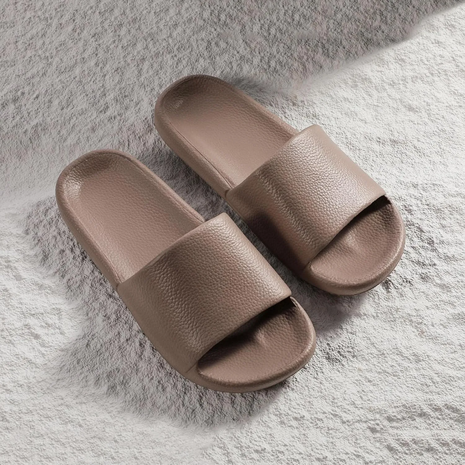 Bath Slippers Shower Slippers for Beach Showers Dorms Outdoor Non Slip Summer Bathroom Indoor House with Drain Holes