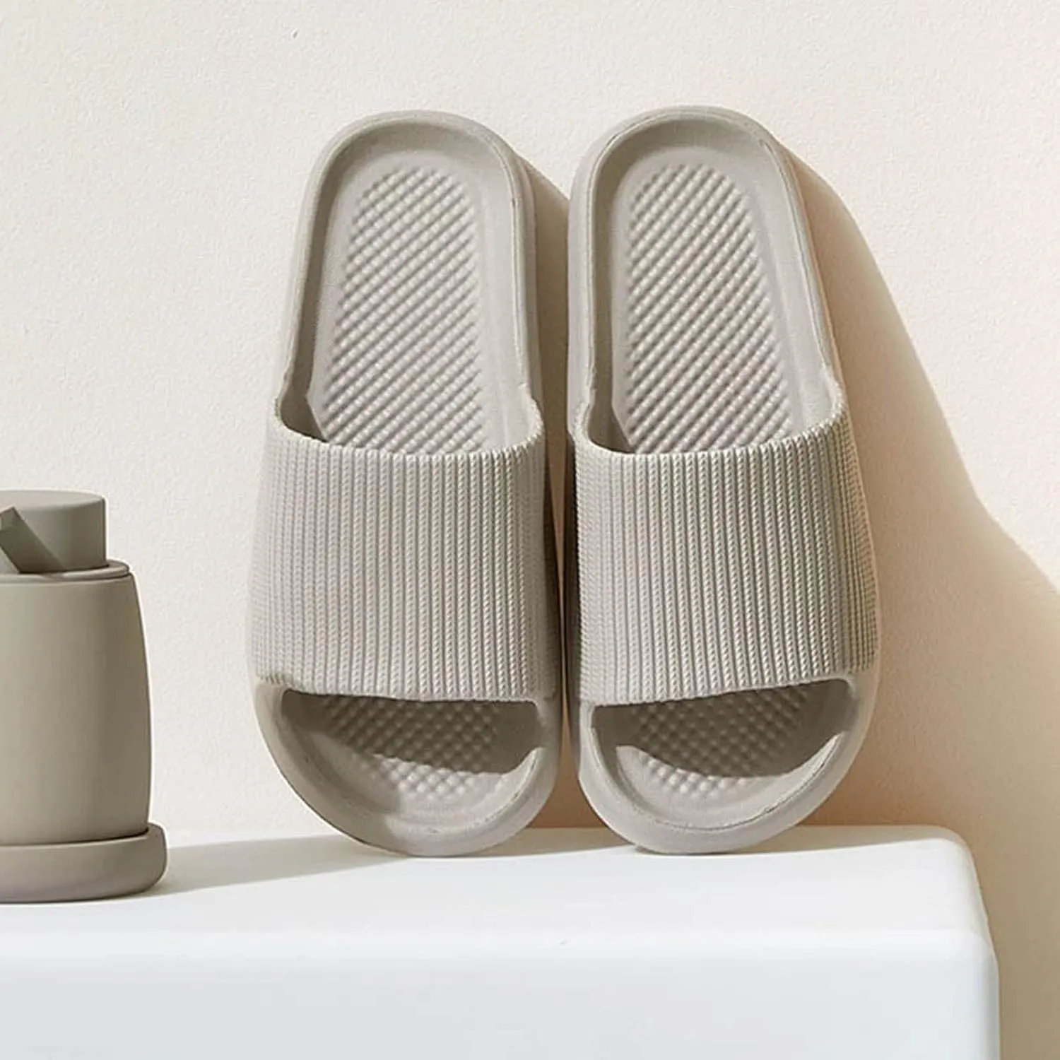 Bathroom Slippers Men Womens Slides Cloud Slippers for Men Slides for Women Open Toe Travel Indoor Outdoor