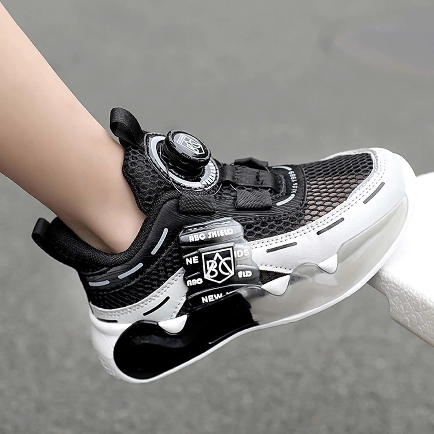 Children's Sports Shoes Boys Girls Running Tennis Shoes Sports Casual Shoes Indoor Outdoor Training Basketball Sneakers Outdoor Casual Walking Shoes