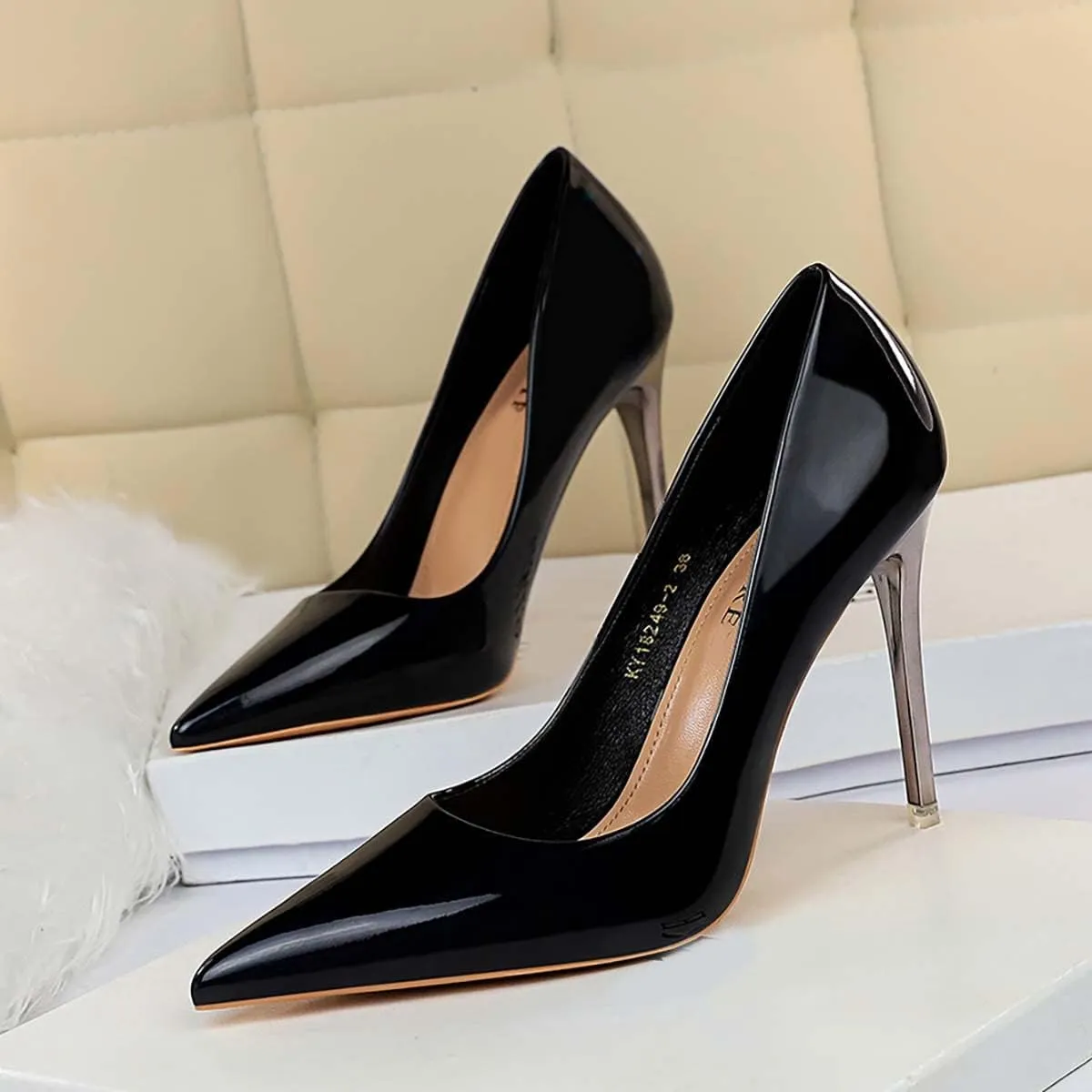 JOEupin Women's Dress Shoes Shiny Pumps Stiletto Fashion Party High Heels Pointed Toe Metallic Club Shoes