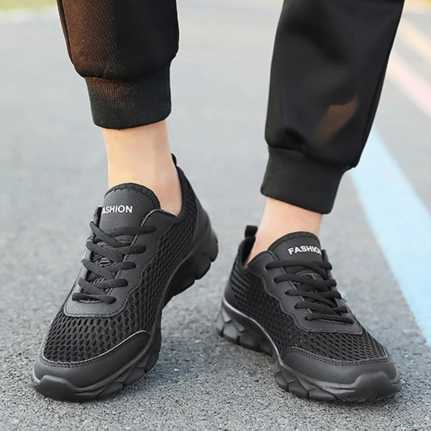 Lightweight Diabetic Shoes for Men Breathable and Light Outdoor Comfy Walking Shoe Casual Elderly Lace Up Shoes