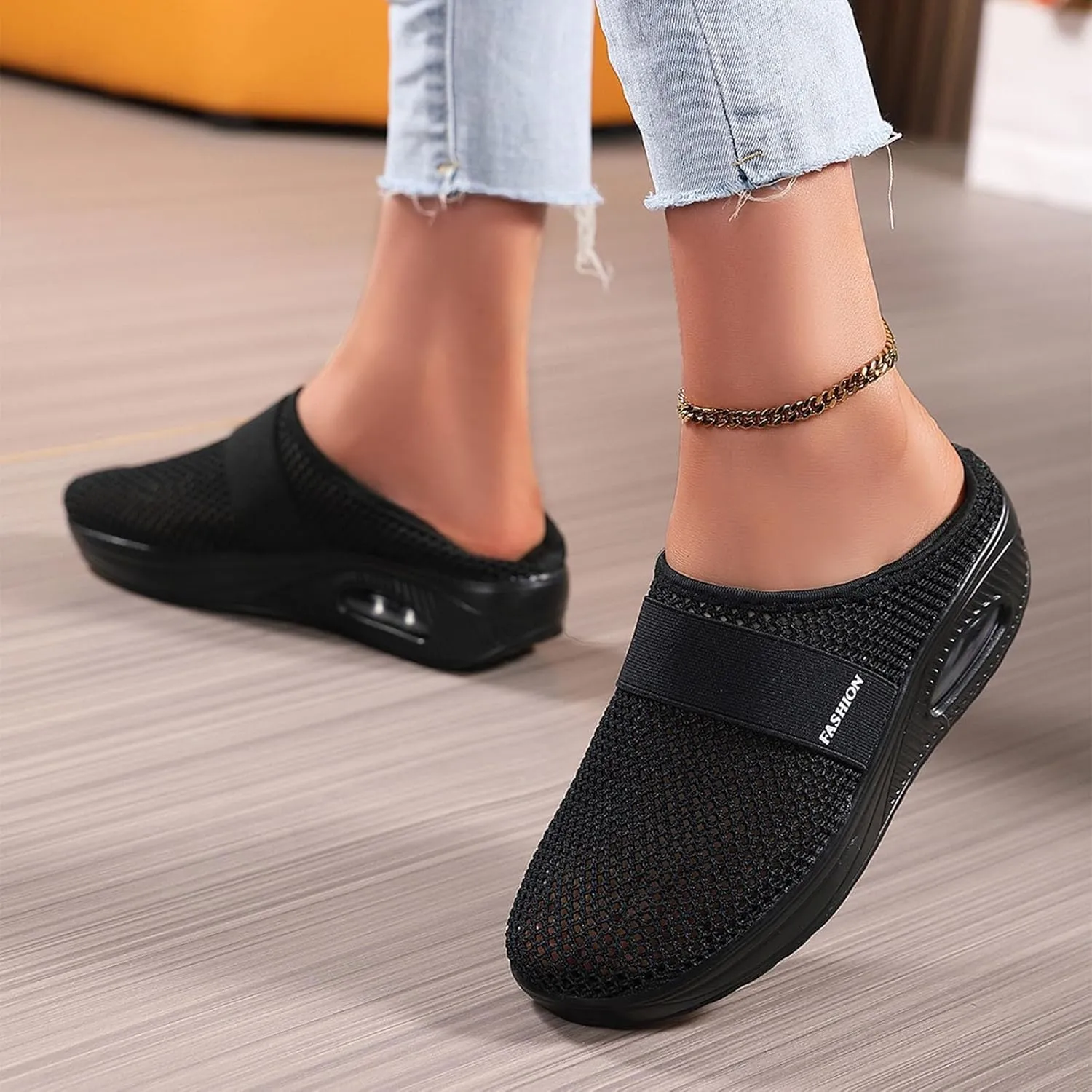 Lightweight Non Slip Sneakers for Men Breathable and Light Outdoor Comfy Walking Shoe Comfortable Stretch Shoes