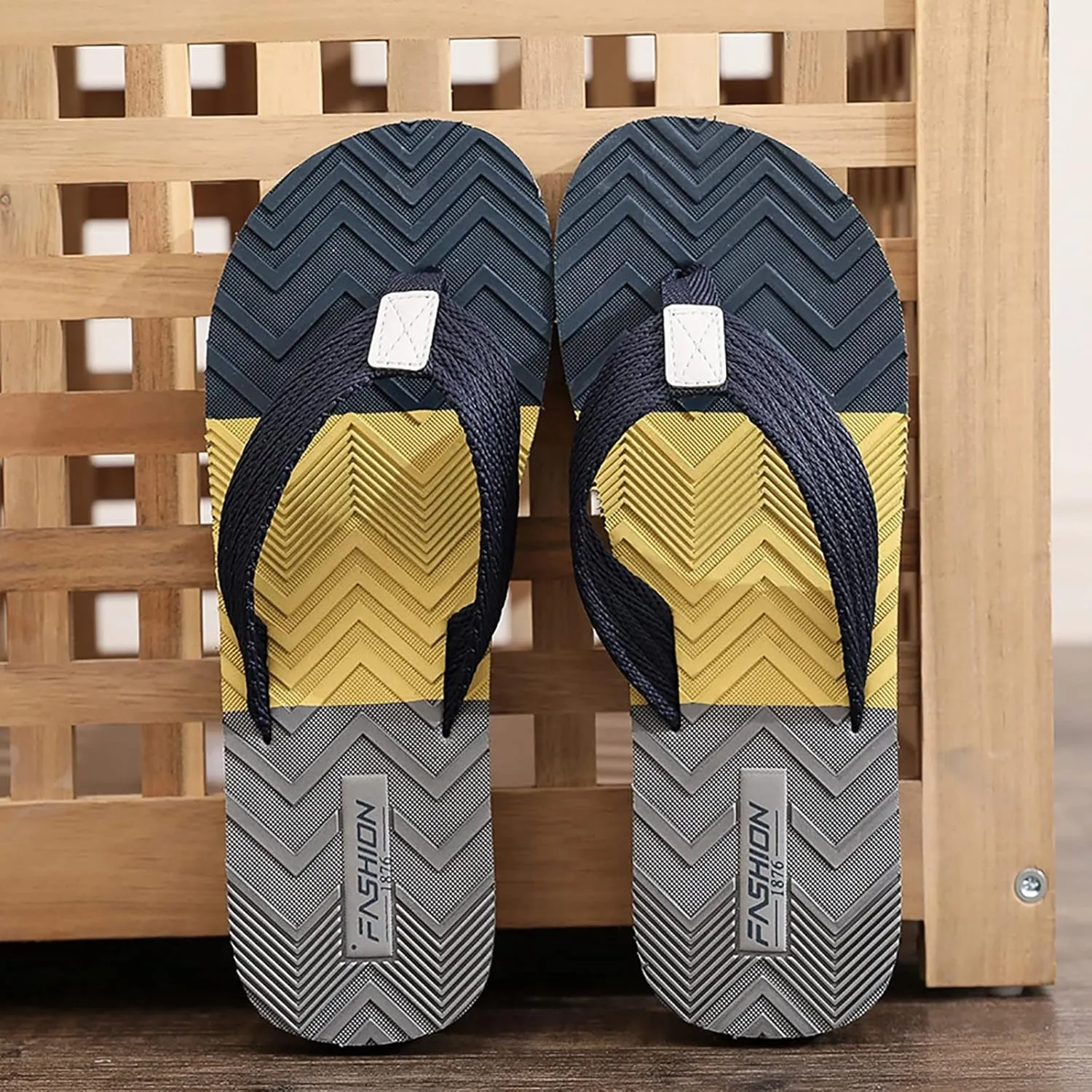 Men Classical Comfortable Flip Flop Fashion Sandals Slide Sandals Beach Slippers Skate Flip Flip Flops for Men Go Walk
