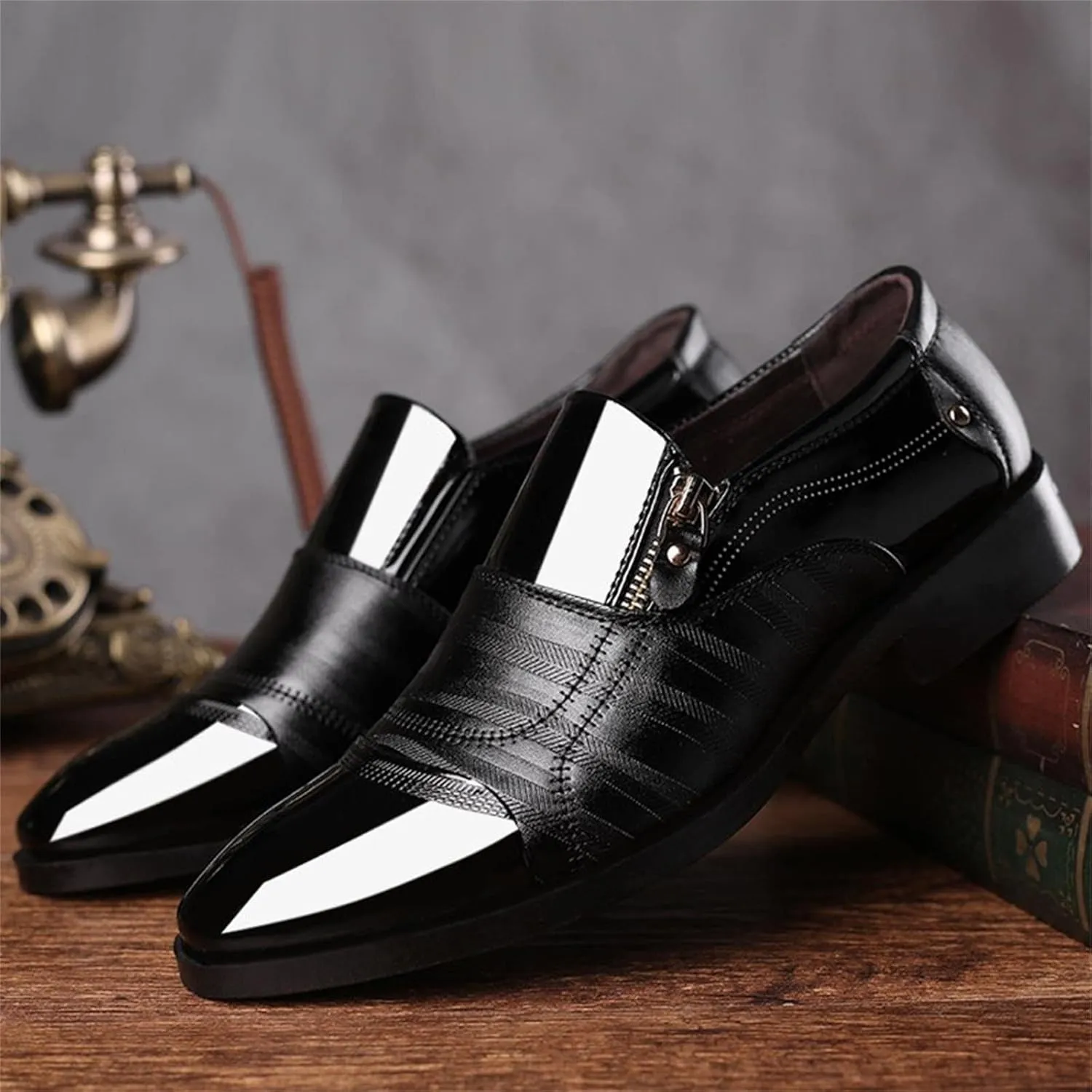 Men's Comfortable Dress Shoes Classical Style Men's Breathable Hollow Business Casual Pointed Shoes Men's Casual Dress Shoes Lace Up Classic Oxfords