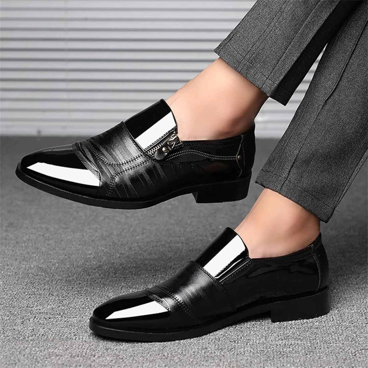 Men's Comfortable Dress Shoes Classical Style Men's Breathable Hollow Business Casual Pointed Shoes Men's Casual Dress Shoes Lace Up Classic Oxfords