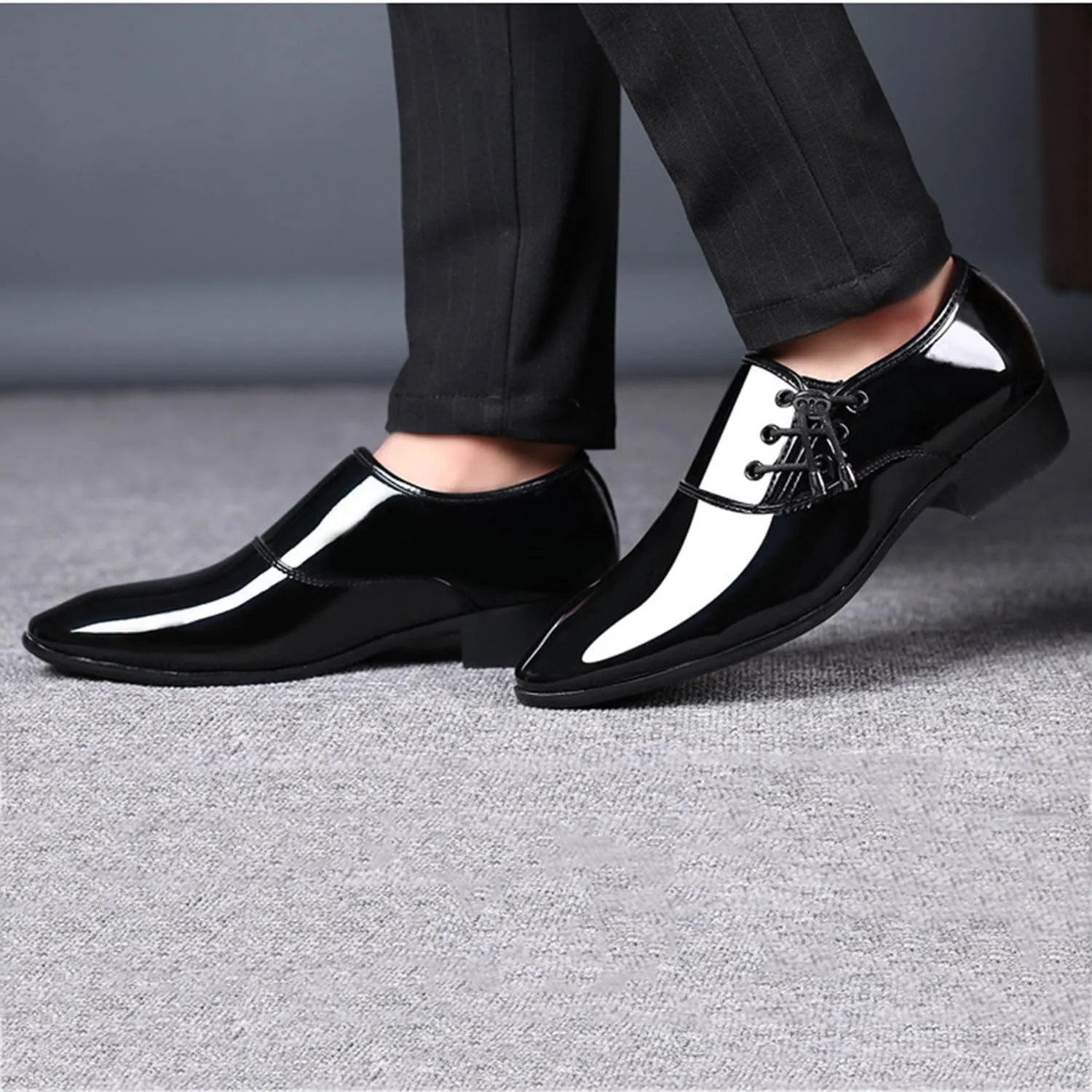 Mens Fashion Patent Leather Derbys Pointed Toe Lace Up Shoes Formal Business Office Work Dress Shoes