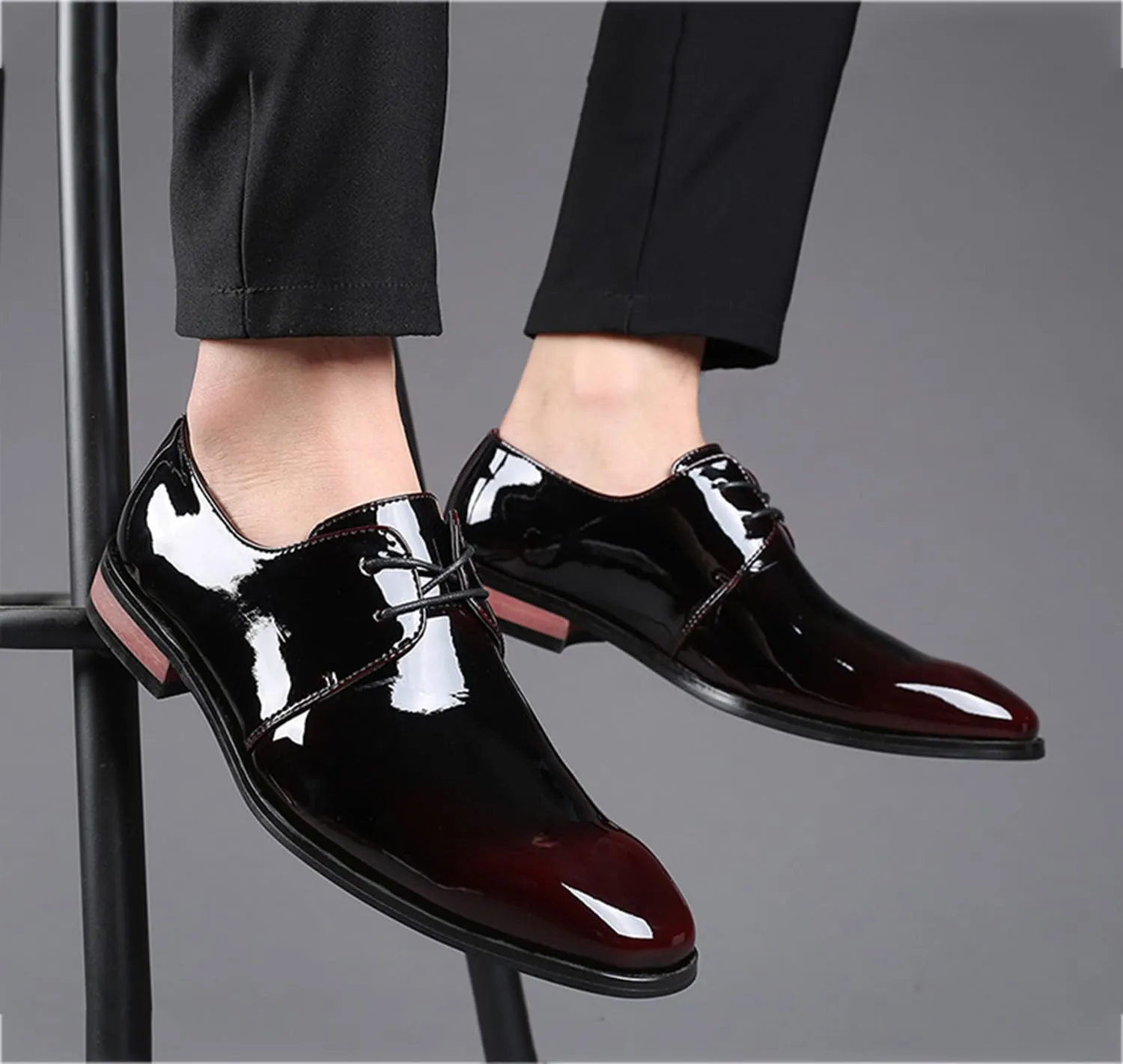 Mens Fashion Patent Leather Shoes Lace Up Formal Business Derby Shoes Wingtip Shiny Flat Formal Dress Shoes