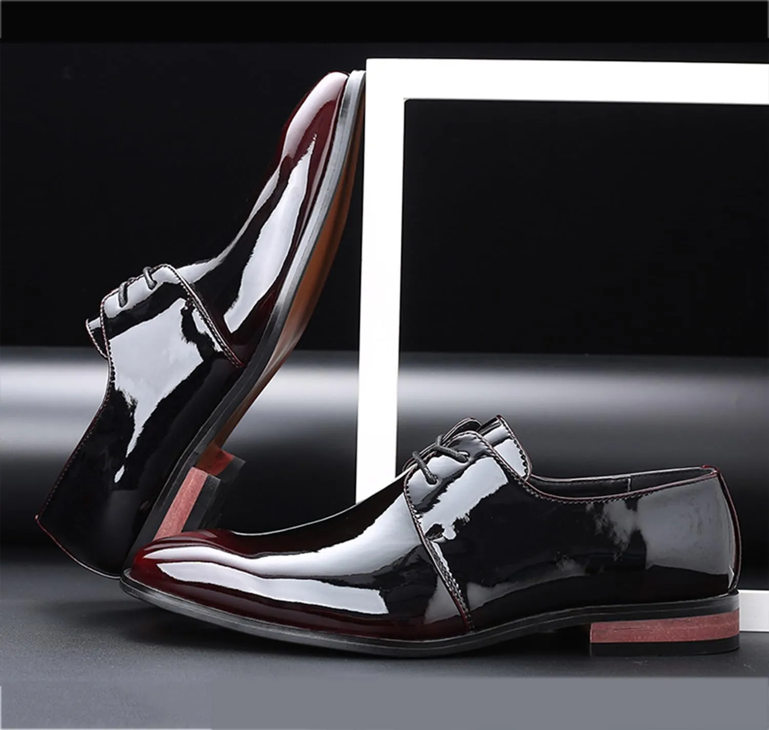 Mens Fashion Patent Leather Shoes Lace Up Formal Business Derby Shoes Wingtip Shiny Flat Formal Dress Shoes