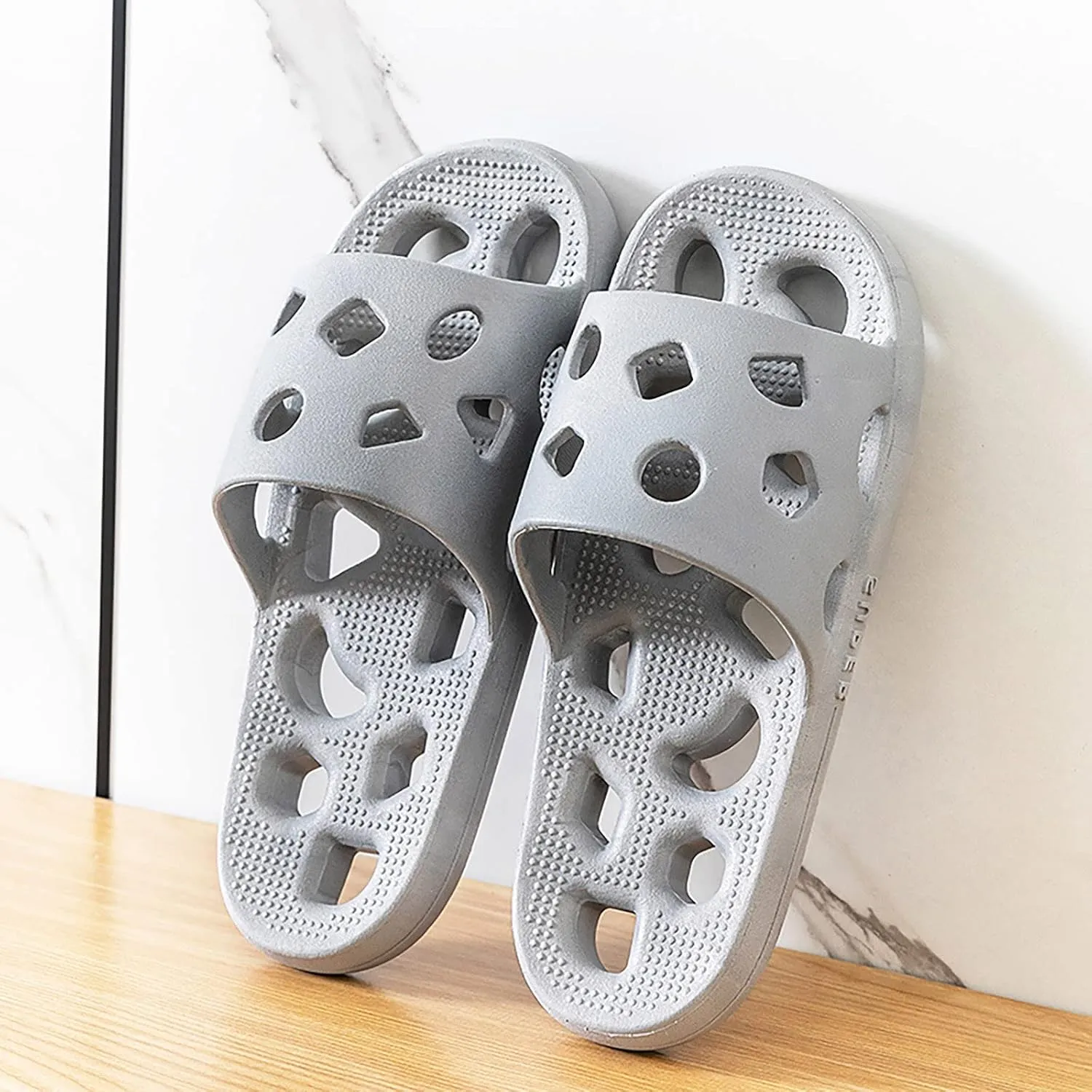 Shower Slippers Men's Athletic Outdoor Sandals Slides Ultra Comfort Non-Slip Shower Sandals Indoor and Outdoor