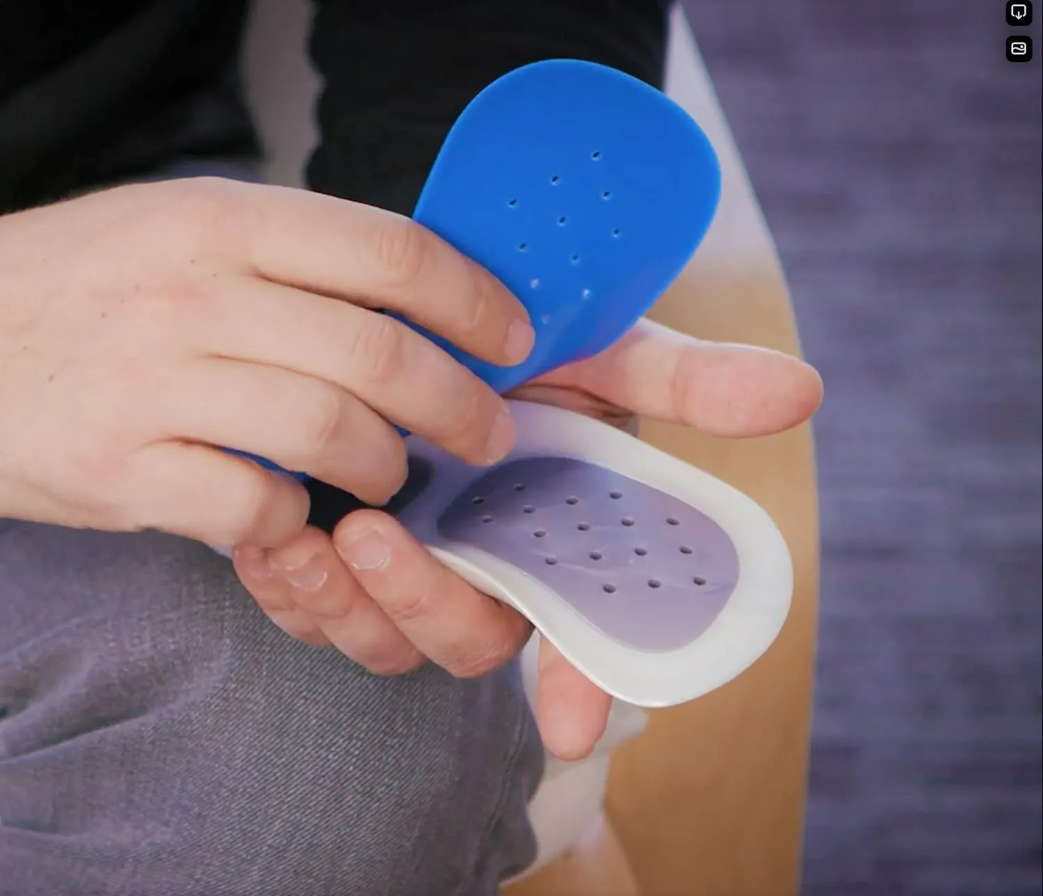 WalkFit® Platinum Shock Absorbing Pain Relief Gel Cushions Designed to fit Over WalkFit® Orthotic Insoles (Men 8-8.5 / Women 9-9.5) Blue